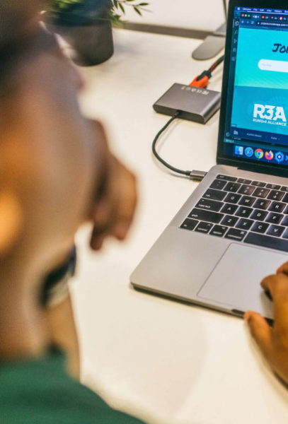 Juan editing R3A's website